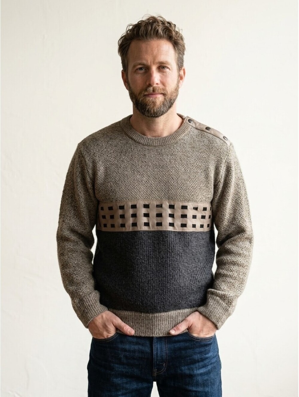 Vintage Saxony Men's Wool Blend Pullover Sweater with Leather Details Size S